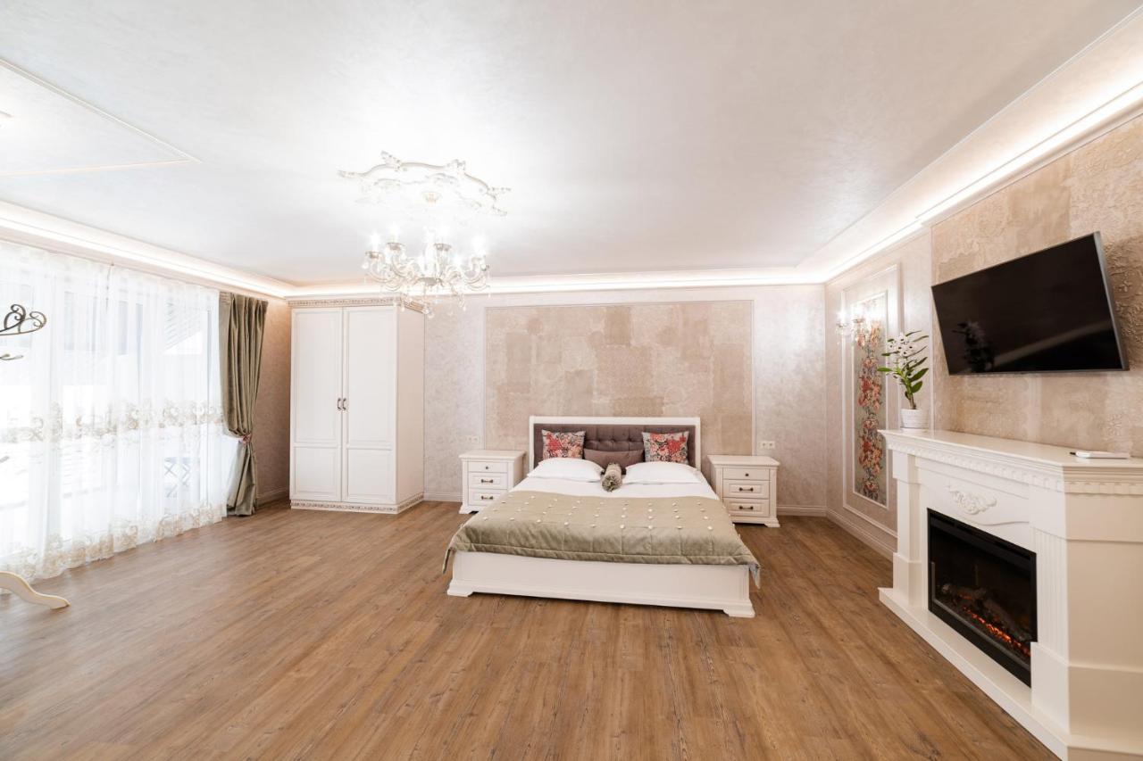 Vip Apartment On Duhnovicha Street .Free Parking. Uzhhorod Luaran gambar