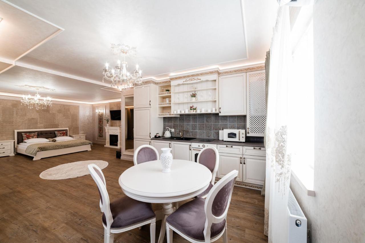 Vip Apartment On Duhnovicha Street .Free Parking. Uzhhorod Luaran gambar