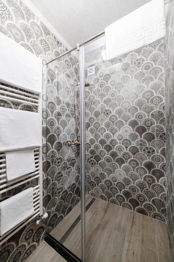Vip Apartment On Duhnovicha Street .Free Parking. Uzhhorod Luaran gambar