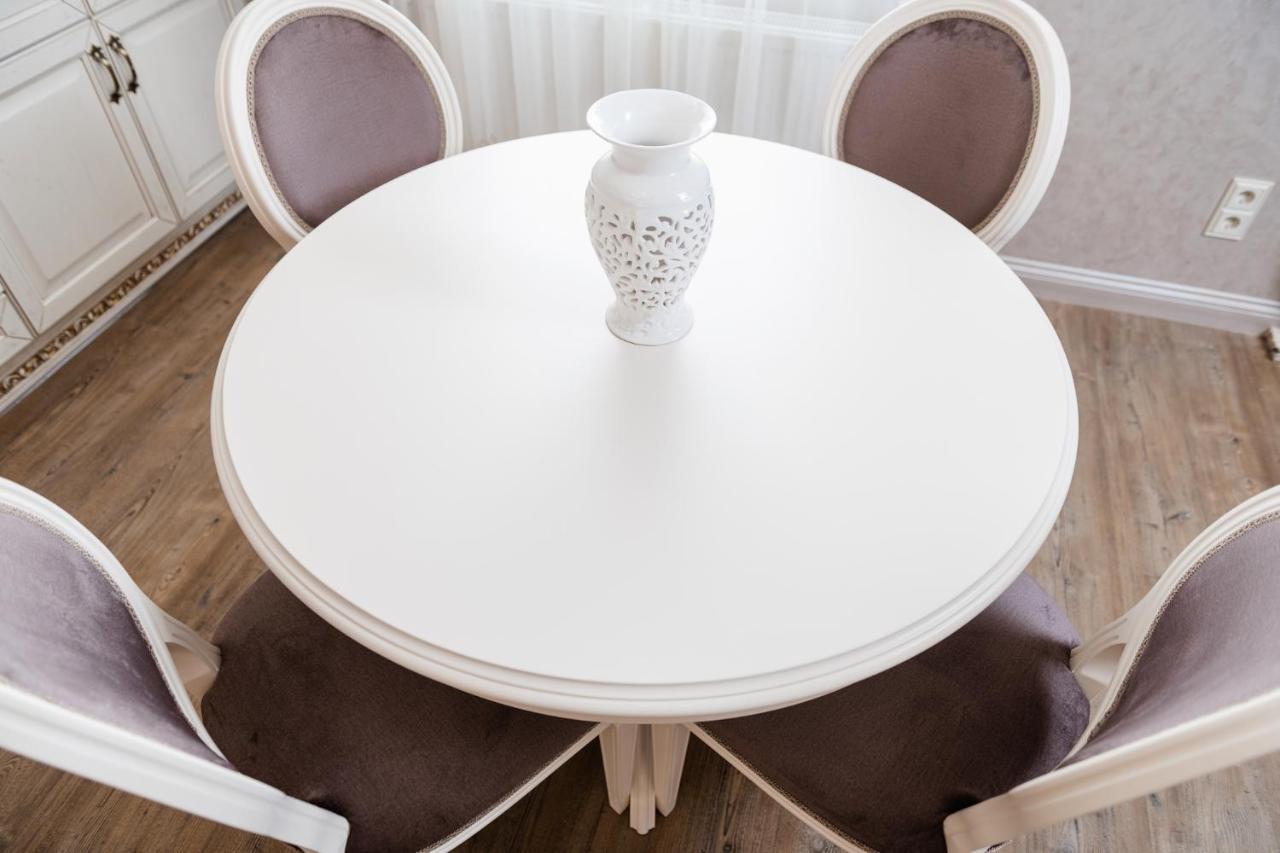 Vip Apartment On Duhnovicha Street .Free Parking. Uzhhorod Luaran gambar